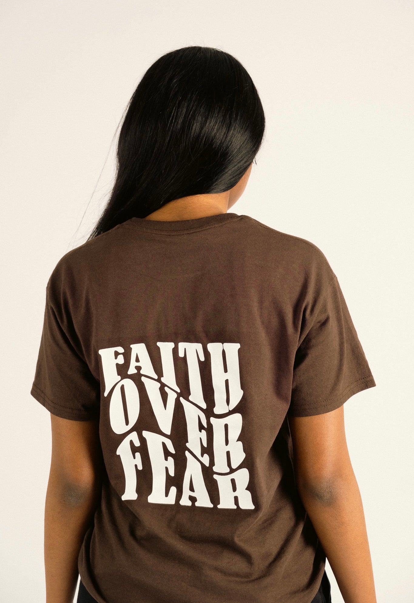 FAITH OVER FEAR PREMIUM TEE | CHOCOLATE / WHITE
