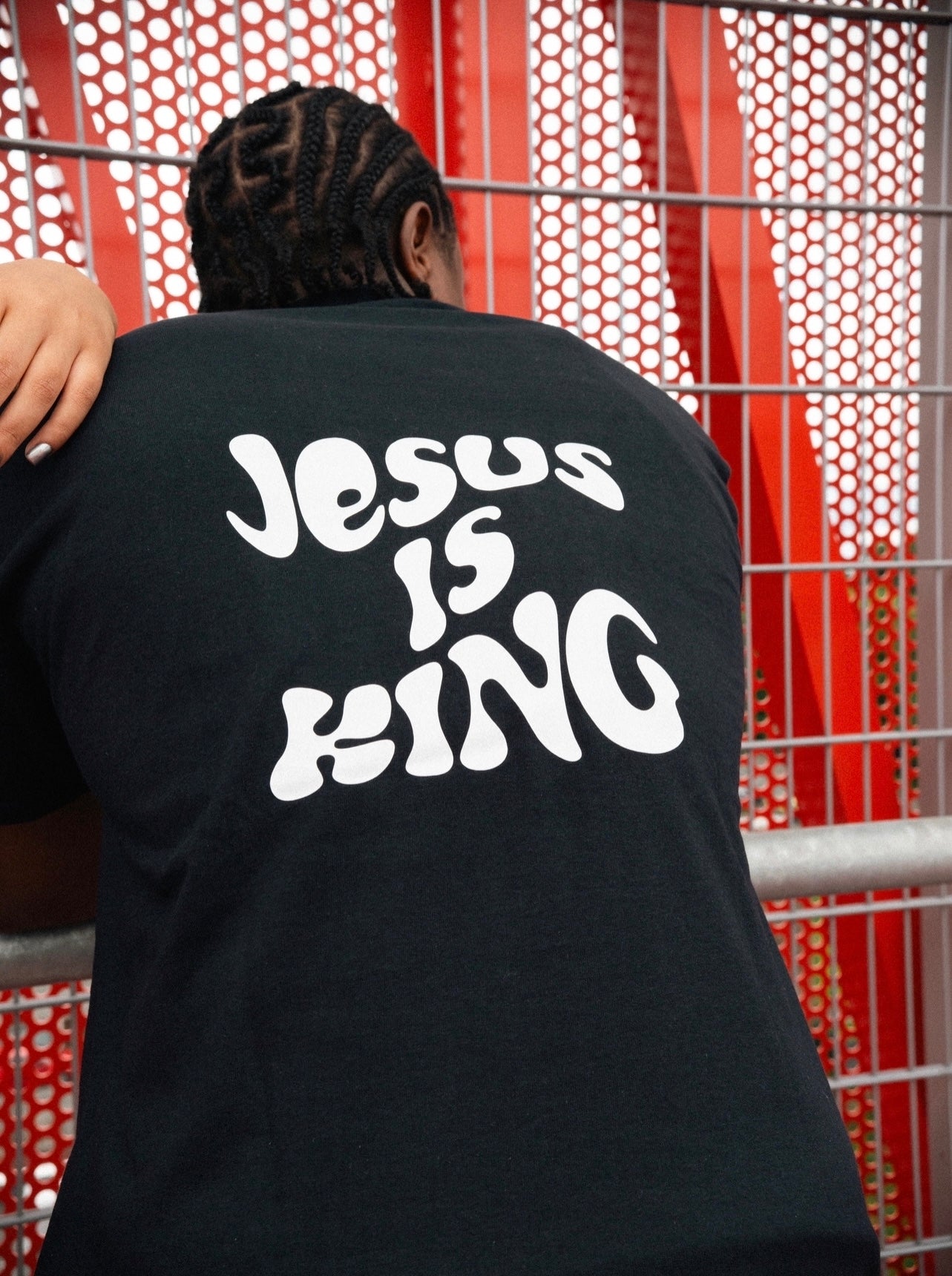 JESUS IS KING PREMIUM TEE | BLACK / WHITE