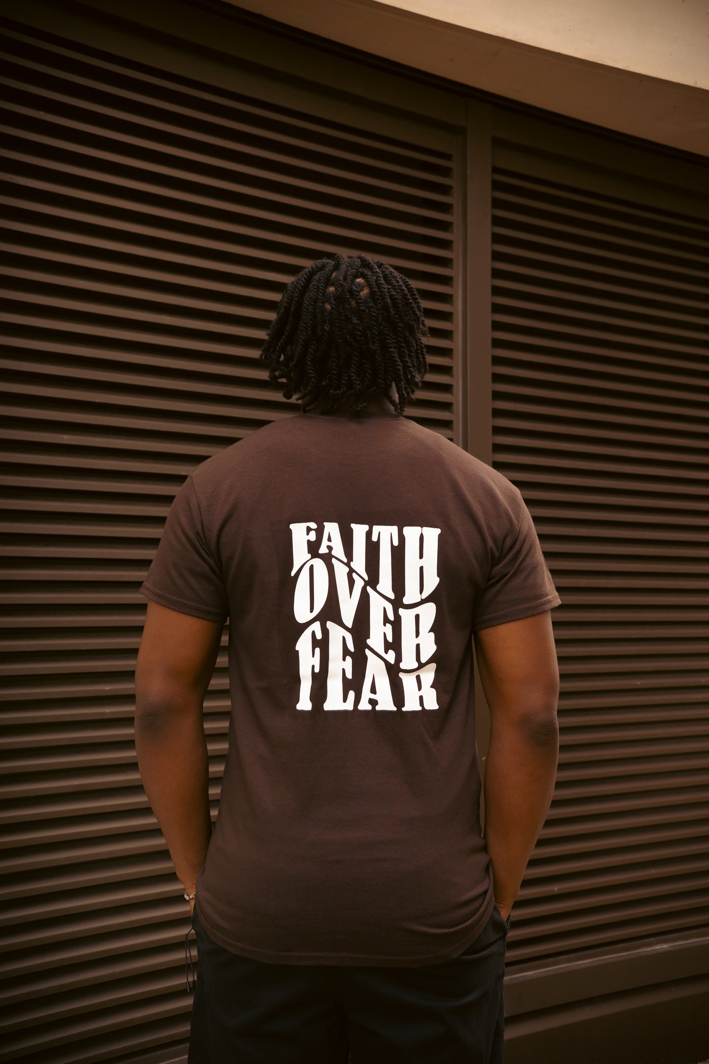 FAITH OVER FEAR PREMIUM TEE | CHOCOLATE / WHITE