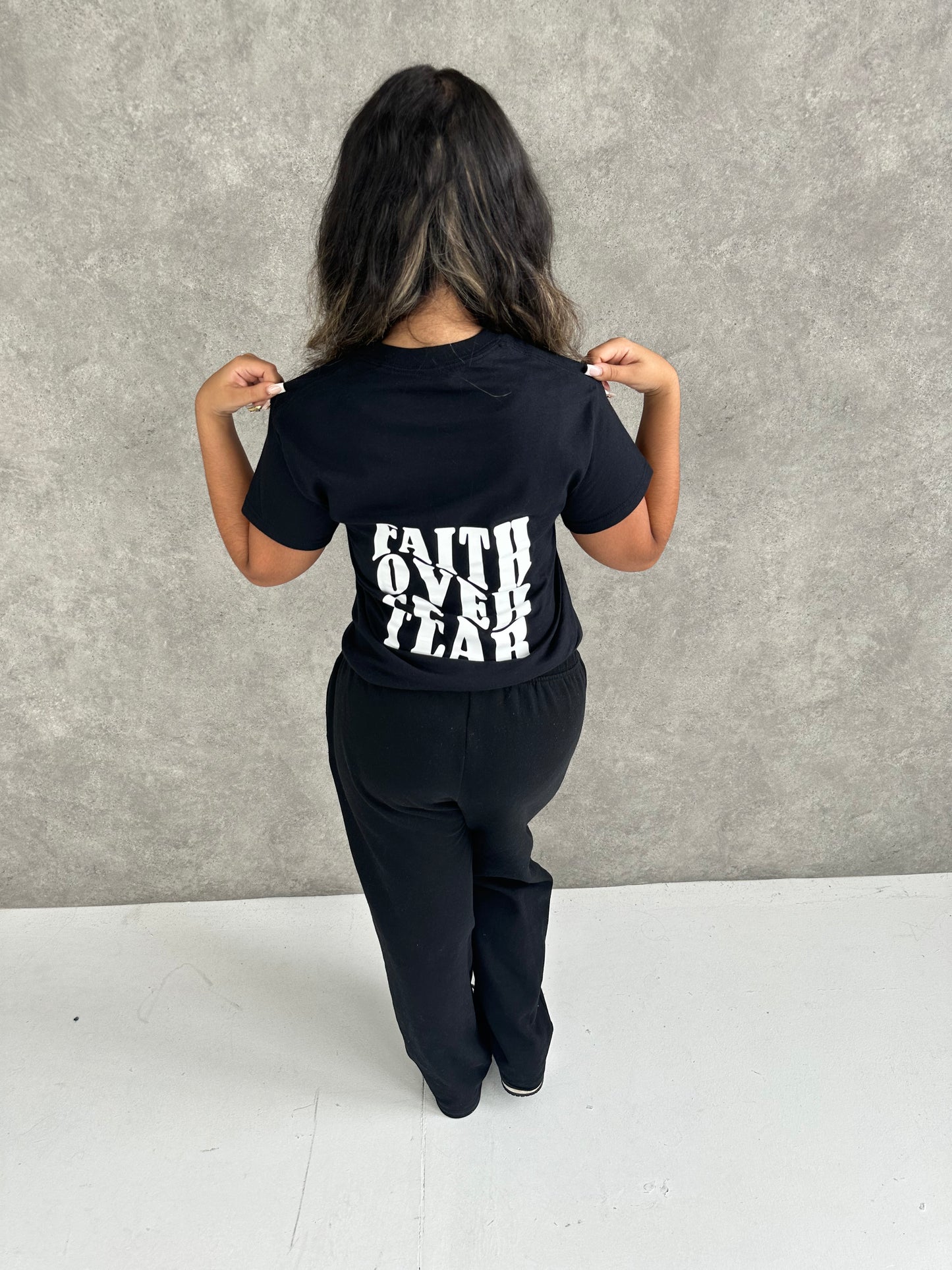FAITH OVER FEAR PREMIUM TEE | BLACK / WHITE