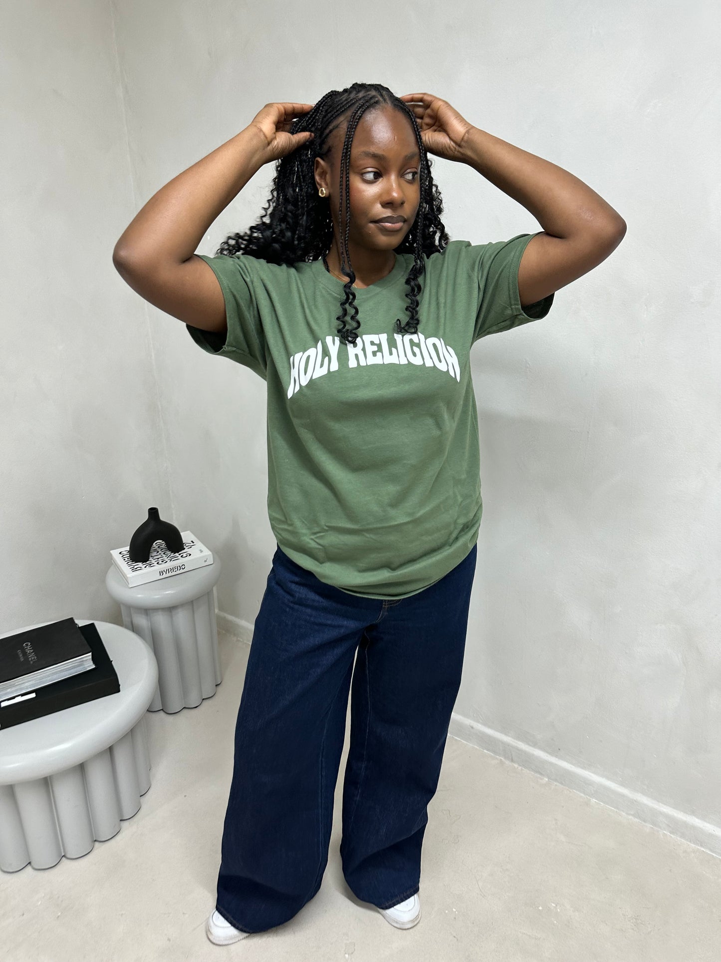 FAITH OVER FEAR PREMIUM TEE | MILITARY GREEN / WHITE