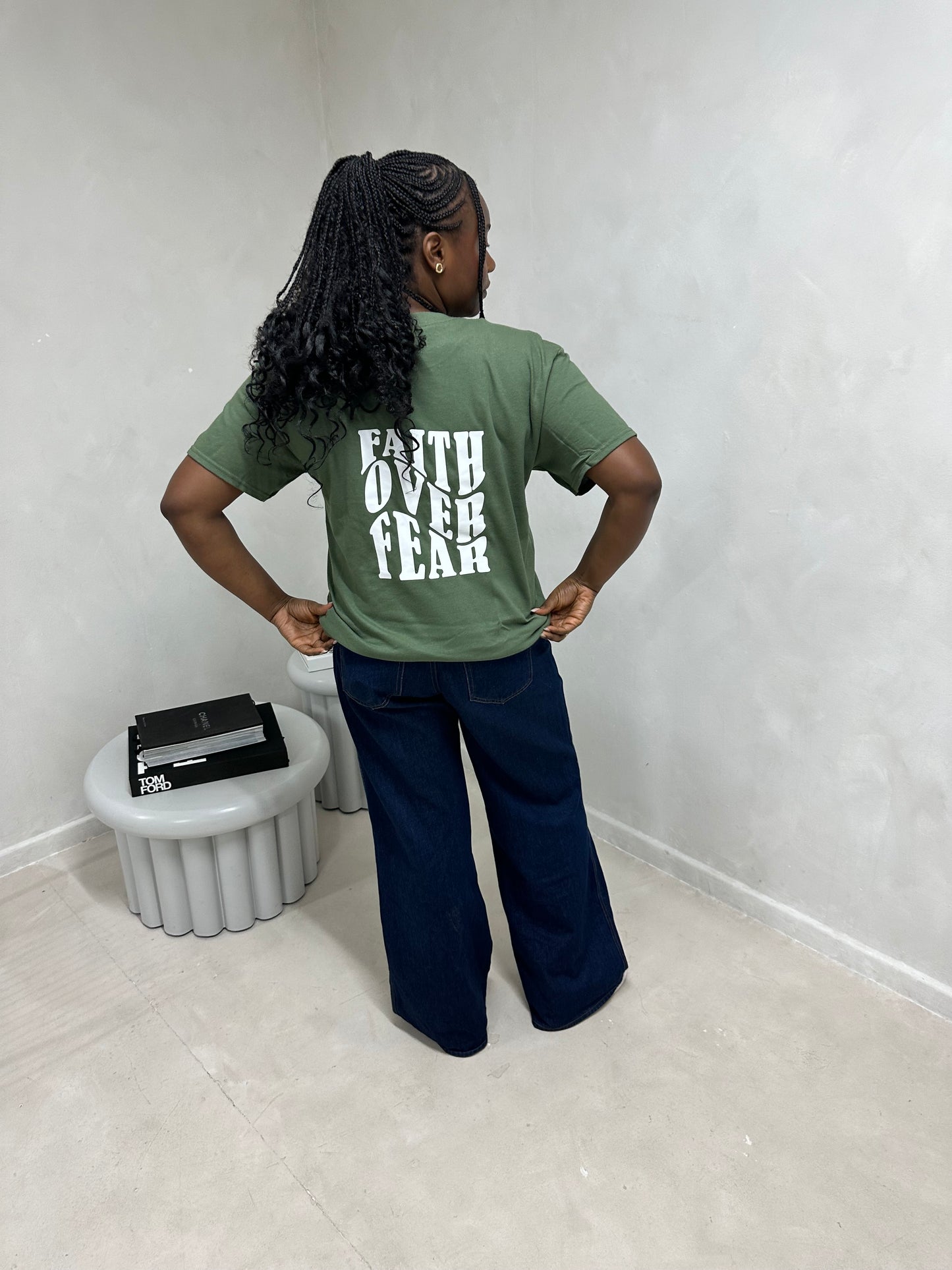 FAITH OVER FEAR PREMIUM TEE | MILITARY GREEN / WHITE