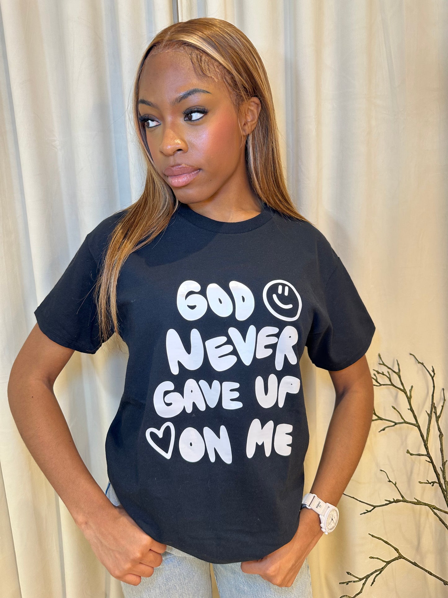 GOD NEVER GAVE UP ON ME TEE | BLACK / WHITE